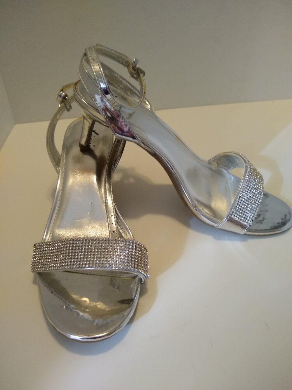 Fioni silver strappy heels